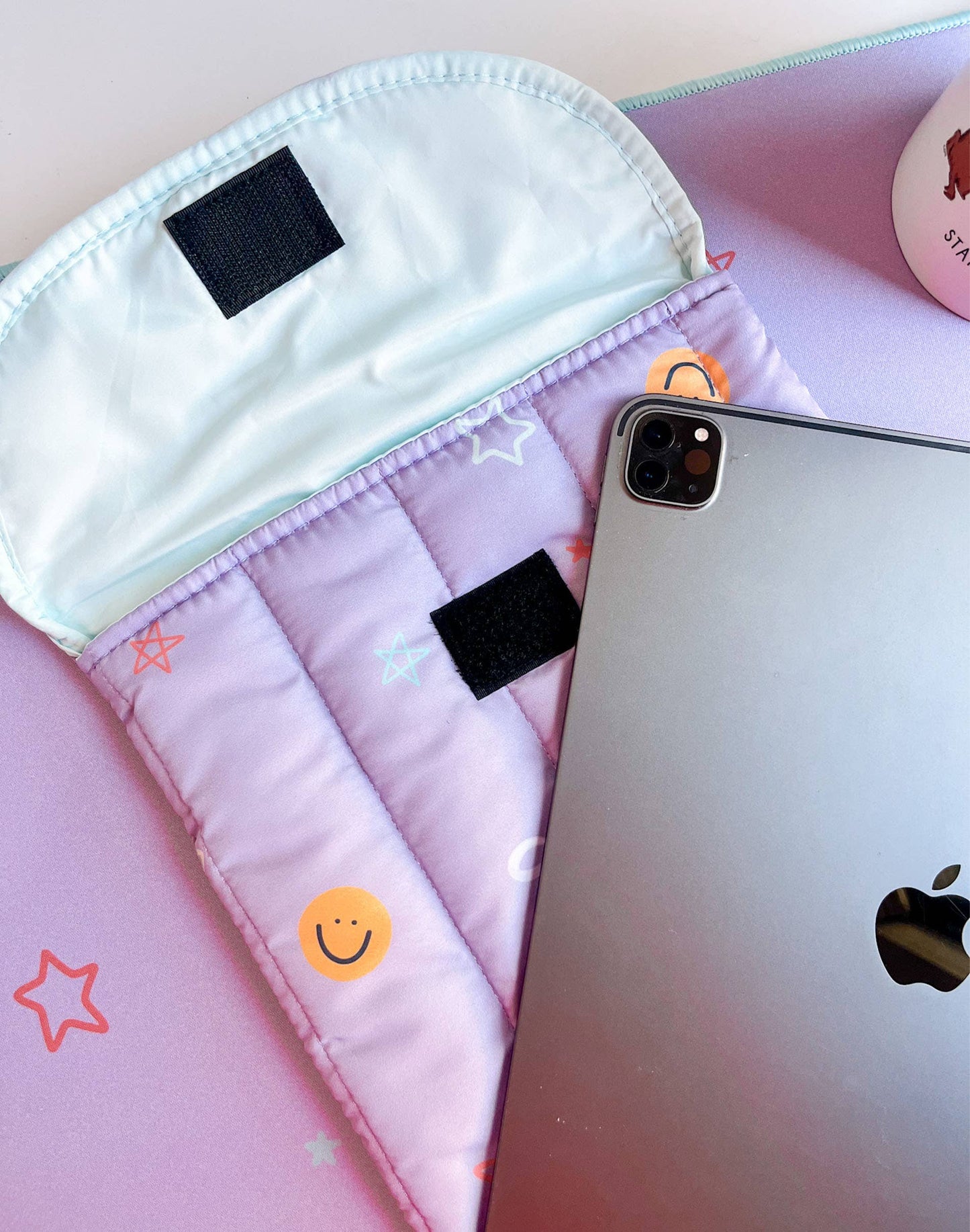 Callie Danielle - Smiley Faces & Coquette Bows Laptop Sleeve