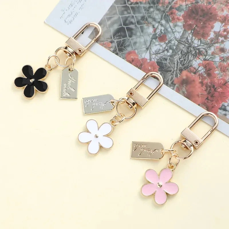 Fashion INS Style Daisy Flower Keychain Pink White Black Enamel Metal Pendant Women Key Bag Accessories Keyring-faithfullyfocusd