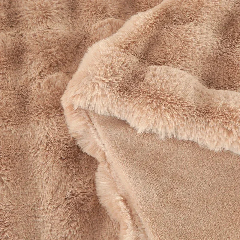 Luxury Soft Faux Fur Throw Blanket Fuzzy Plush Bedspread on the bed plaid sofa cover blankets and throws for living room bedroom-faithfullyfocusd